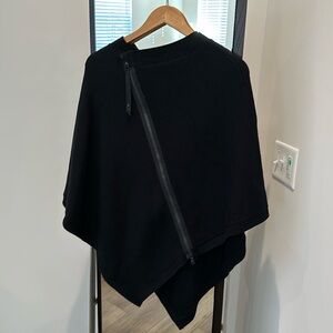 Lululemon Cape, O/S, Black